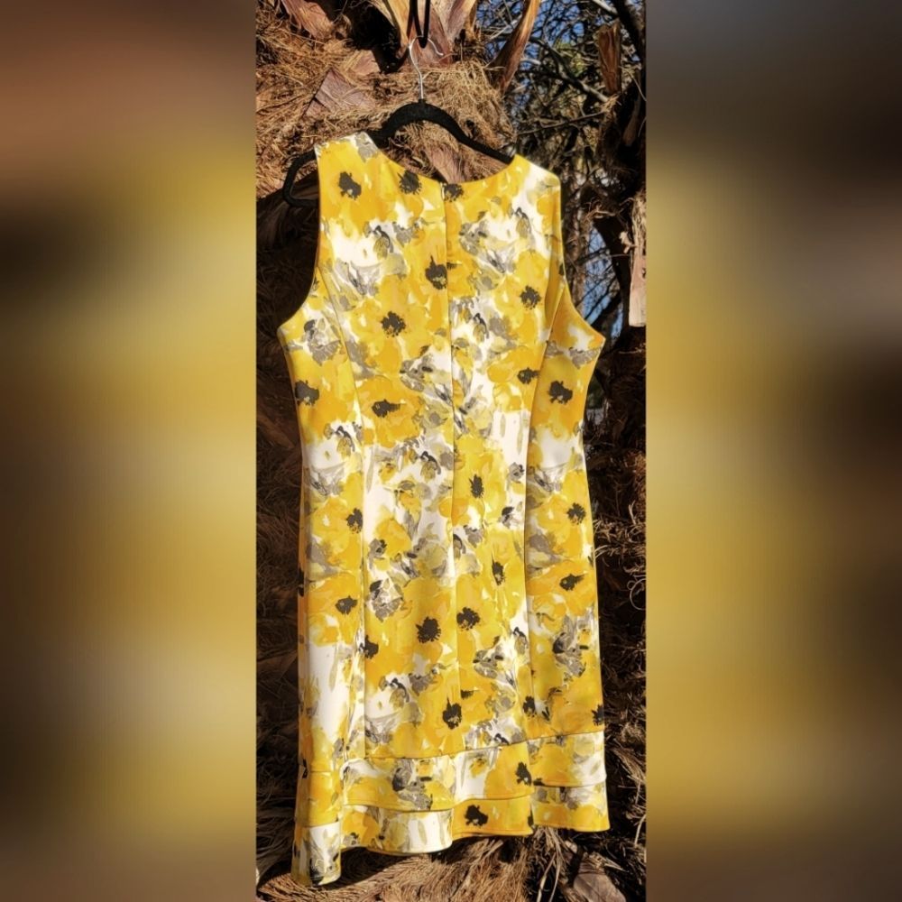 PRISTINE Yellow Water Color Floral Ruffle Hem wedding event work church dress xl